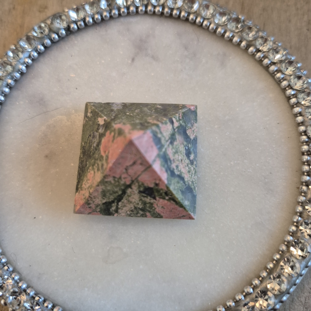 Unakite Crystal Polished Stone Pyramid Sm #1 New - Picture 5 of 9